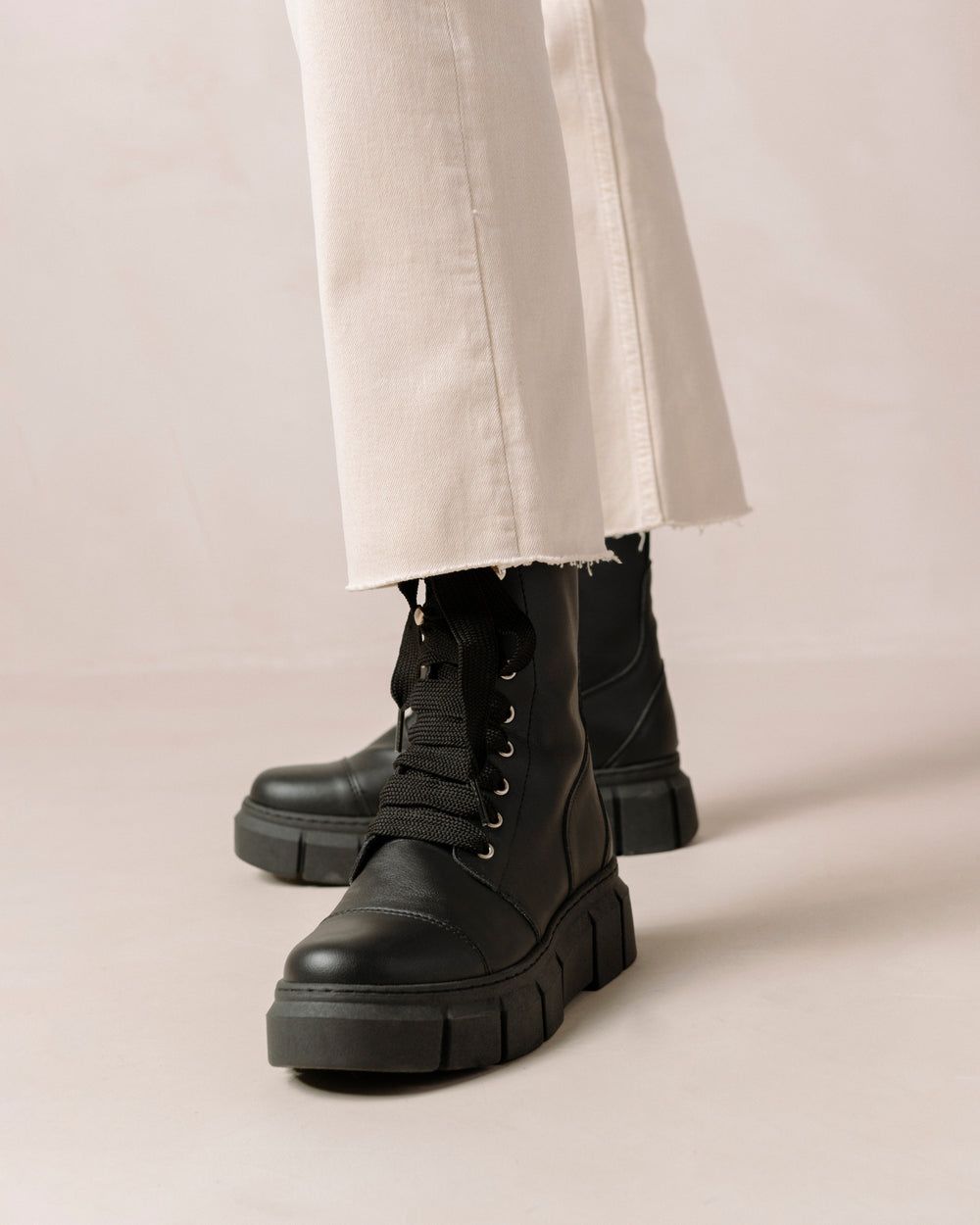 Bottes Alohas Can Can pour Black Femme | DPA-13489103