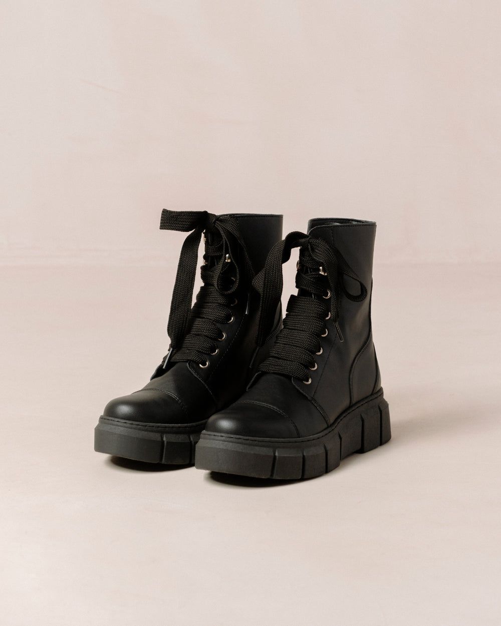 Bottes Alohas Can Can pour Black Femme | DPA-13489103