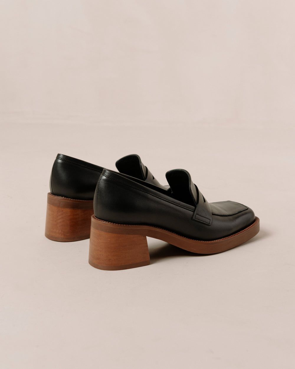 Loafers Alohas Roxanne pour Black Femme | XQA-19994944