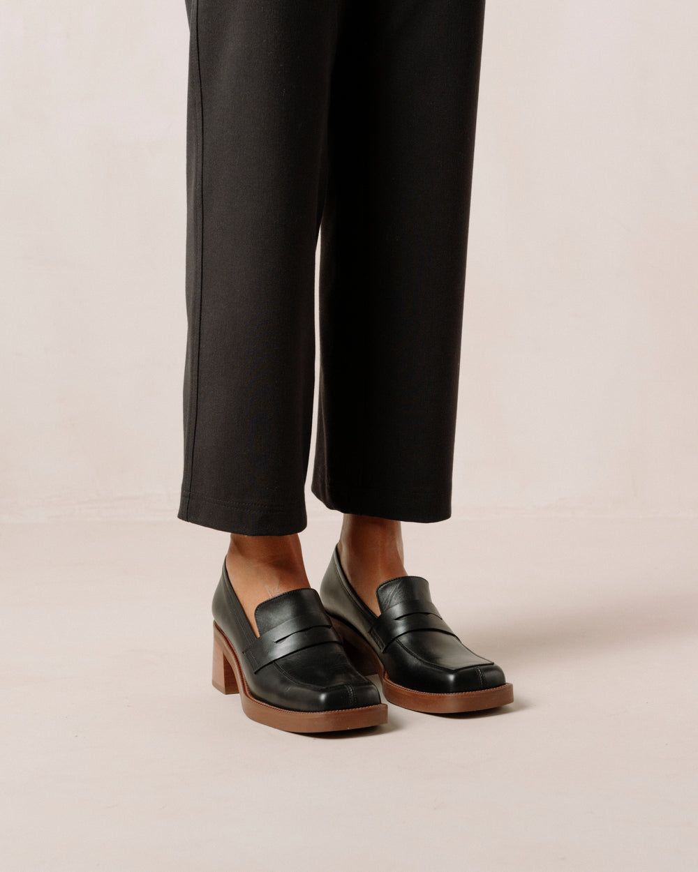 Loafers Alohas Roxanne pour Black Femme | XQA-19994944