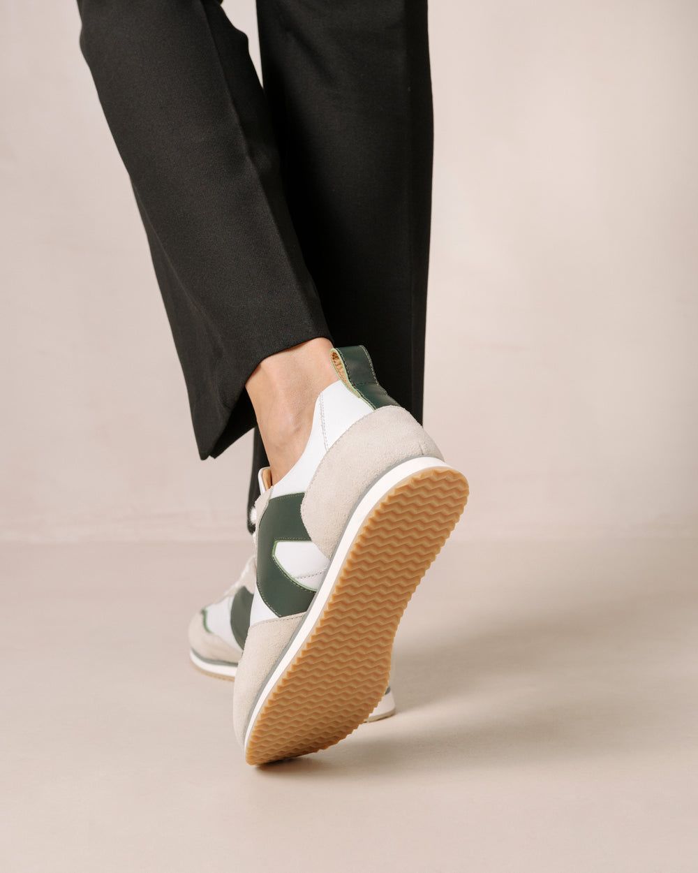 Sneakers Alohas TB015 pour Bright White Dark Green Femme | KFV-63143134