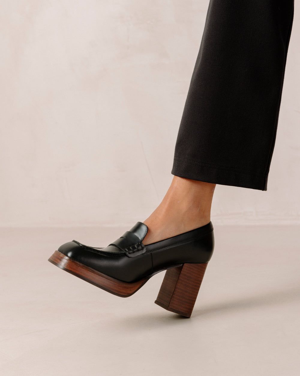 Loafers Alohas Busy pour Black Femme | GCU-02500269