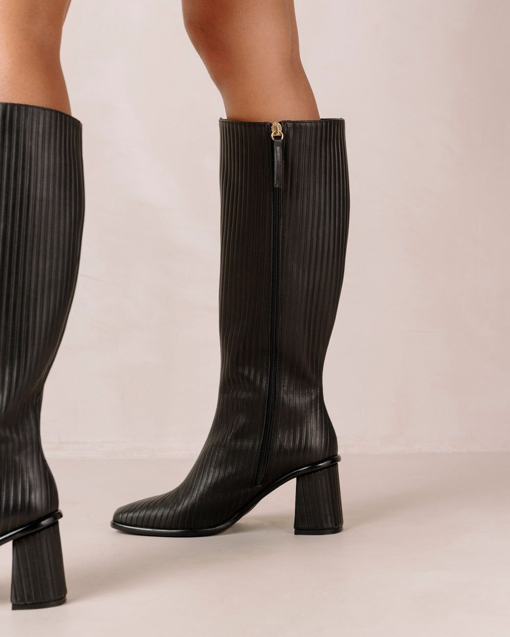 Bottes Alohas East Pleated pour Pleated Black Femme | ATM-37019647