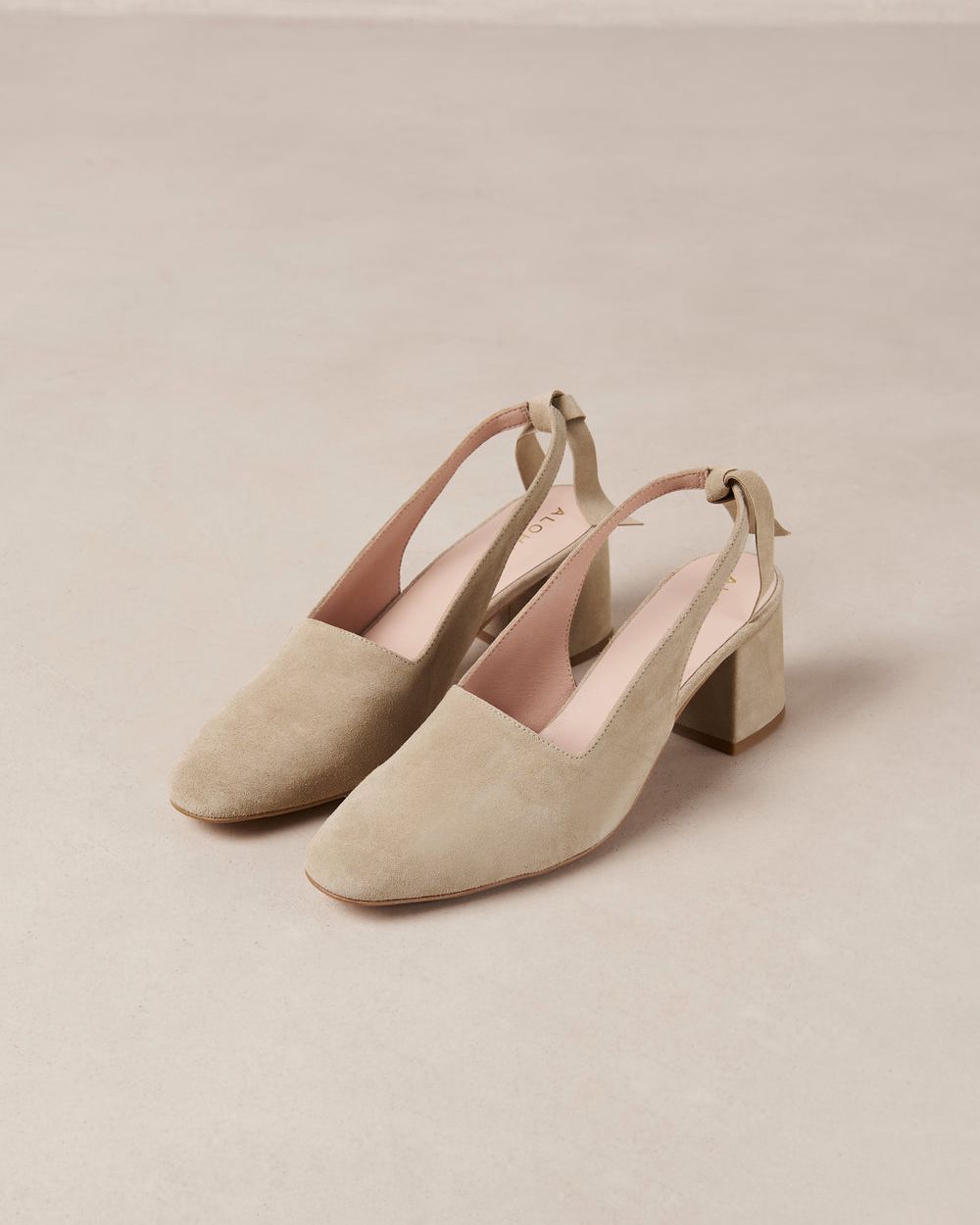 Chaussures Alohas Charlotte pour Beige Femme | PWF-89372994