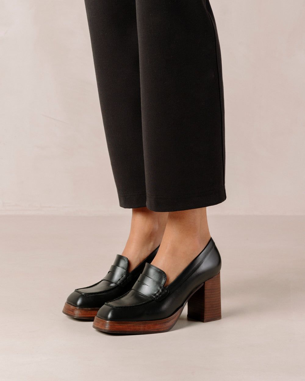 Loafers Alohas Busy pour Black Femme | GCU-02500269