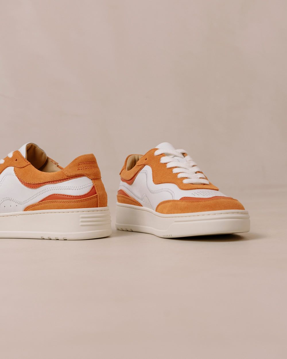 Sneakers Alohas TB87 pour Bright White Pomelo Orange Femme | ENF-11086645