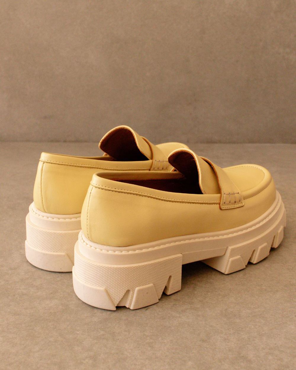 Loafers Alohas Trailblazer pour Mellow Yellow Femme | KVT-27796387