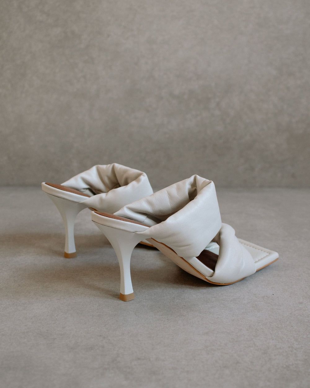 Mules Alohas Twist Strap pour Off White Femme | YQJ-33298972