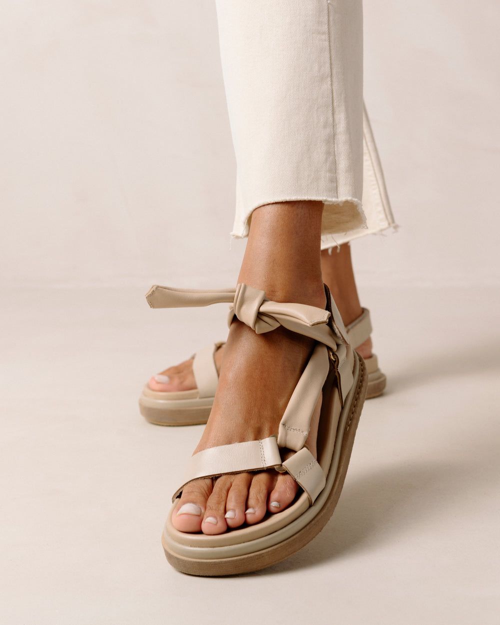 Sandales Alohas Tied Together pour Stone Beige Femme | CHI-42279753