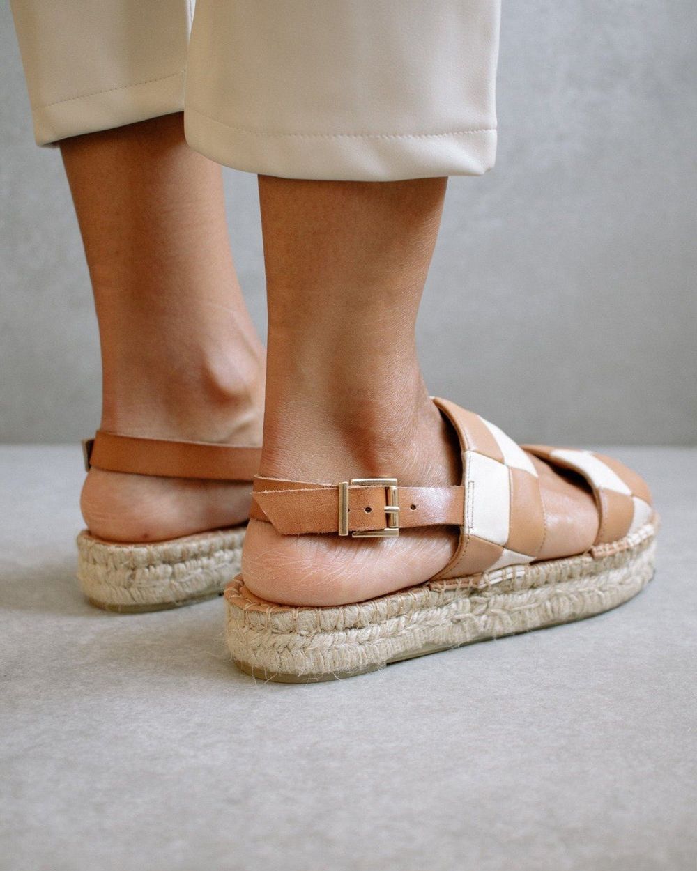 Espadrille Alohas Double Strap Scacchi pour Scacchi Camel Ivory Femme | HIN-24939175