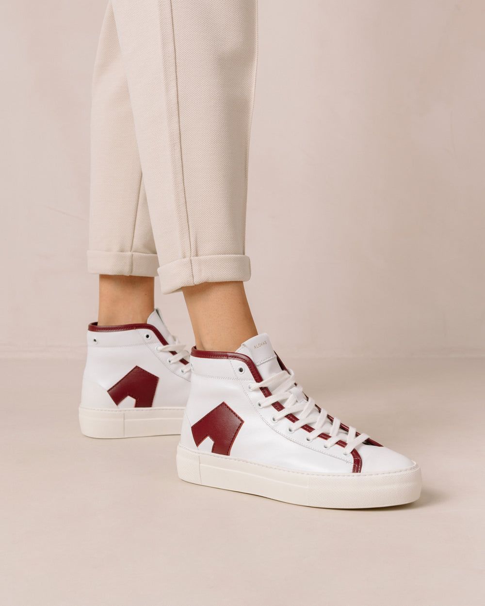 Sneakers Alohas TB35 pour Bright White Dark Burgundy Femme | LTX-94781390