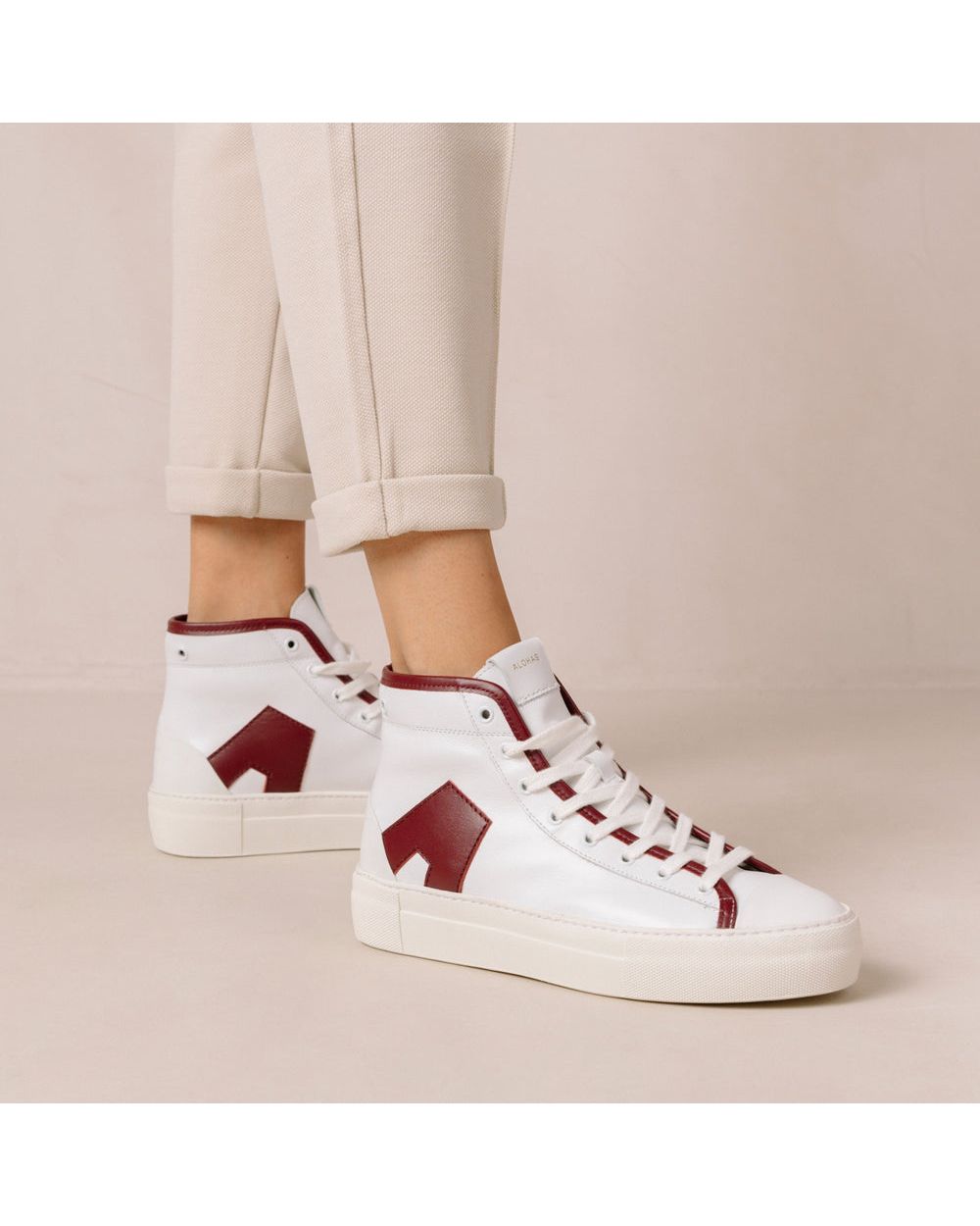 Sneakers Alohas TB35 pour Bright White Dark Burgundy Femme | LTX-94781390