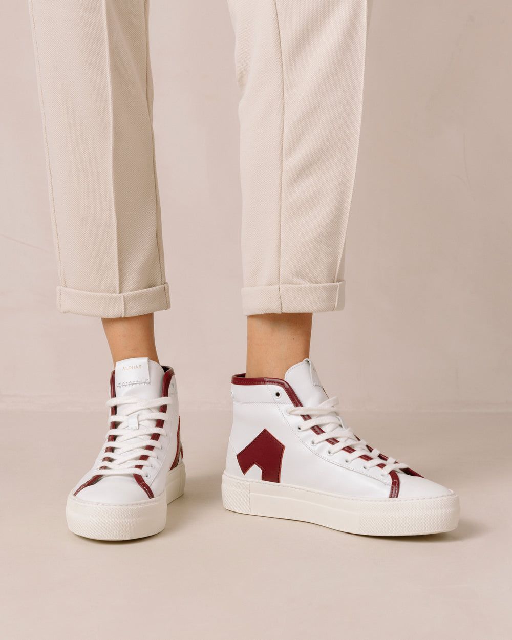 Sneakers Alohas TB35 pour Bright White Dark Burgundy Femme | LTX-94781390