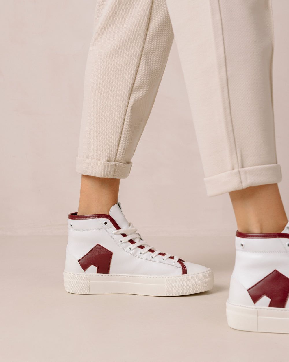 Sneakers Alohas TB35 pour Bright White Dark Burgundy Femme | LTX-94781390